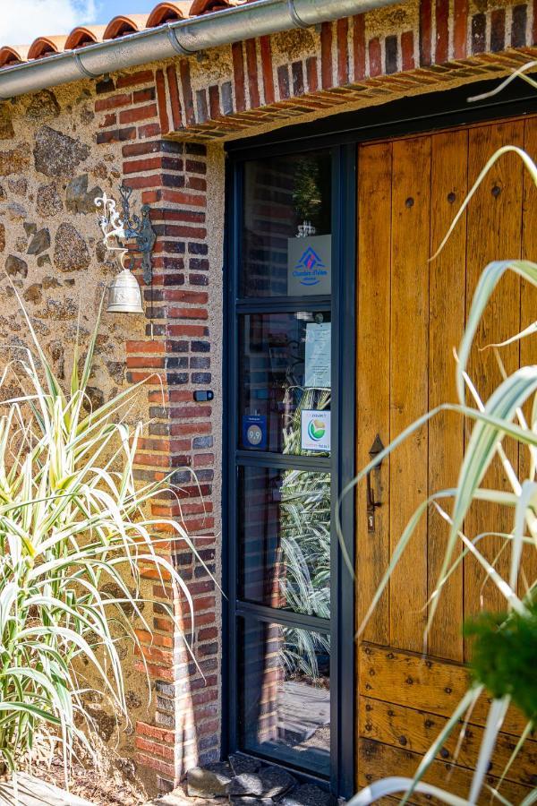 Saint-Paul-en-Pareds Le Mas Des Roches Proche Puy Du Fou Bed & Breakfast エクステリア 写真