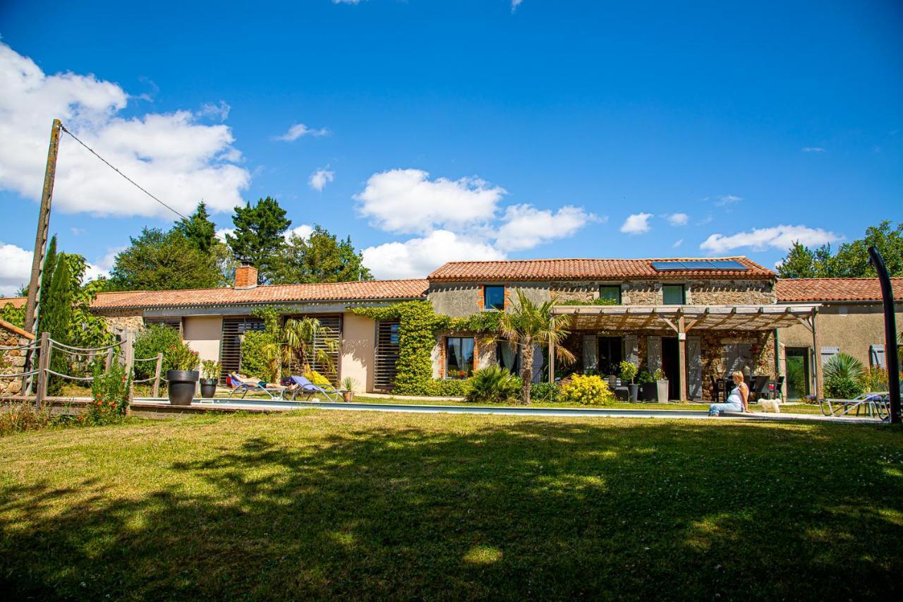 Saint-Paul-en-Pareds Le Mas Des Roches Proche Puy Du Fou Bed & Breakfast エクステリア 写真