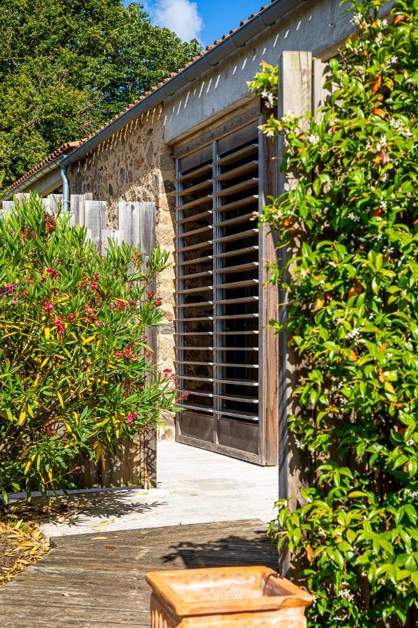 Saint-Paul-en-Pareds Le Mas Des Roches Proche Puy Du Fou Bed & Breakfast エクステリア 写真