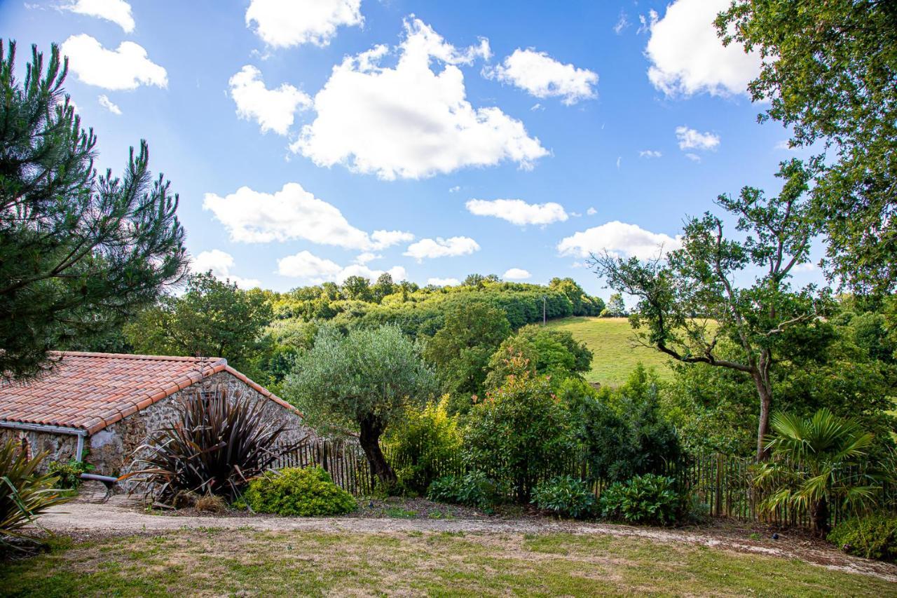 Saint-Paul-en-Pareds Le Mas Des Roches Proche Puy Du Fou Bed & Breakfast エクステリア 写真