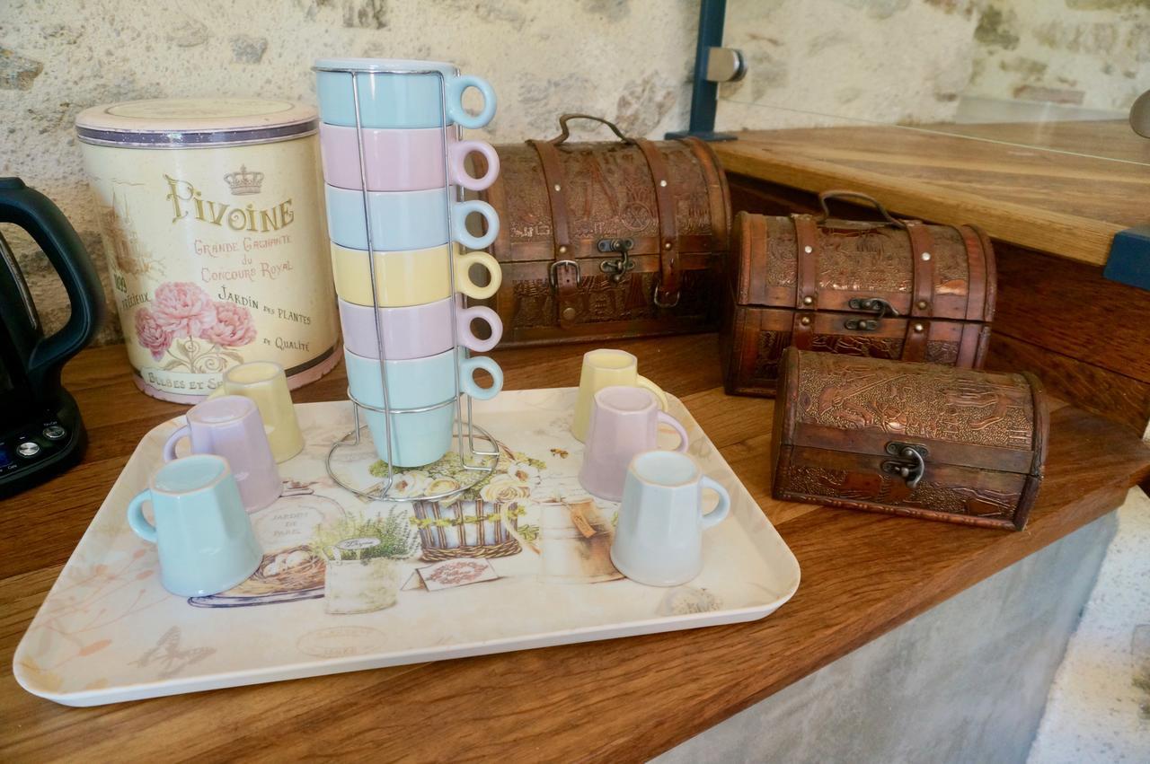 Saint-Paul-en-Pareds Le Mas Des Roches Proche Puy Du Fou Bed & Breakfast エクステリア 写真