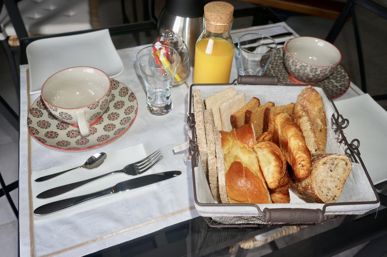 Saint-Paul-en-Pareds Le Mas Des Roches Proche Puy Du Fou Bed & Breakfast エクステリア 写真